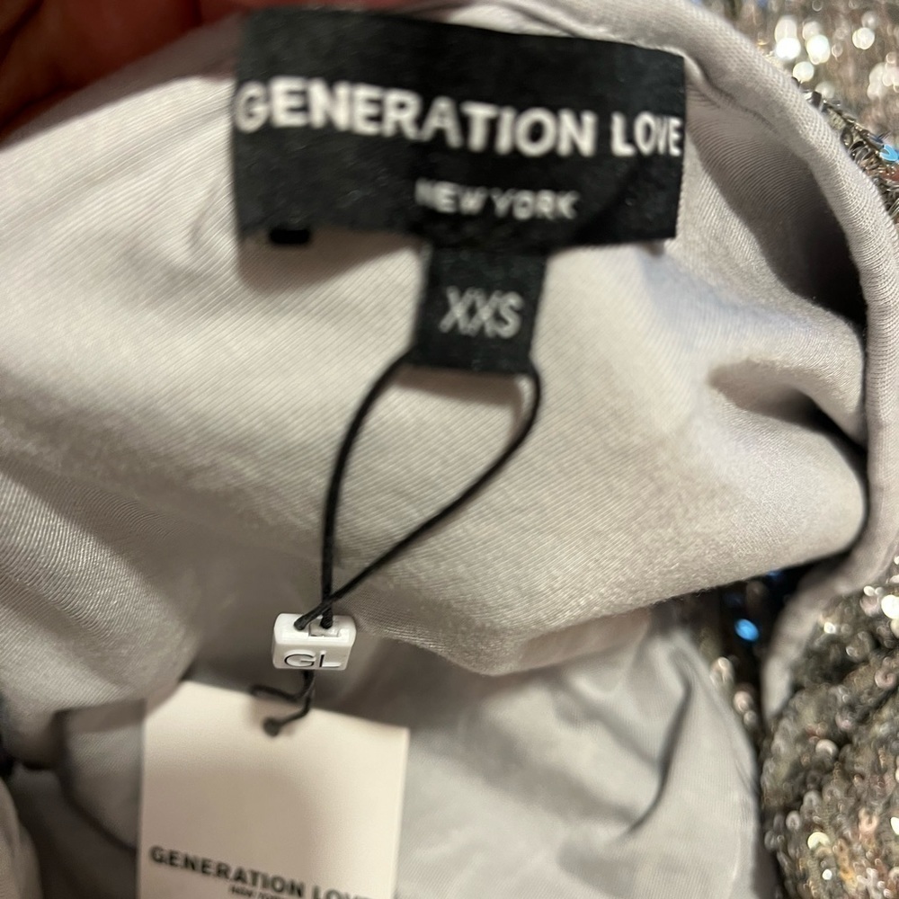 Generation Love Tina Silver Sequin One Shoulder Top Sz XXS NWT - Picture 5 of 7